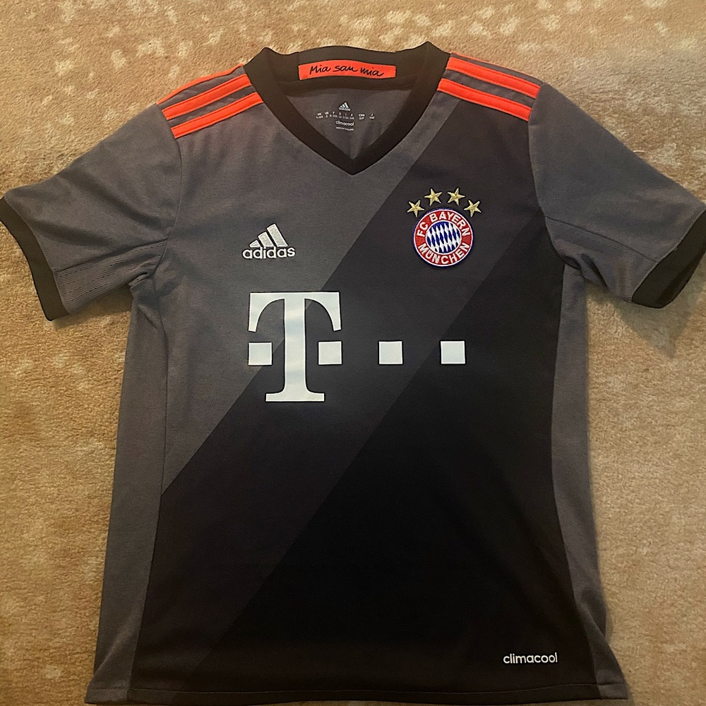 FC Bayern Munchen soccer/football jersey